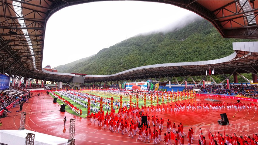 甘孜州第三屆運動會開幕式掠影