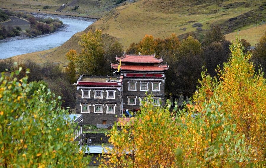 川藏線上的美麗風景